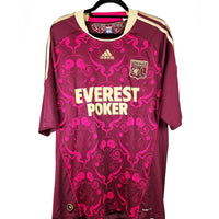Olympique Lyonnais 2010 - 2011 Away Football Shirt #20 Cissokho