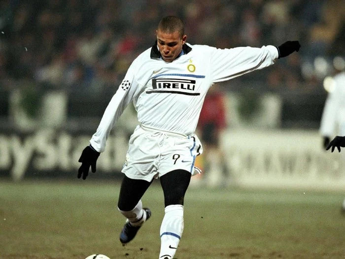Inter 1988 - 1999 Away Football Shorts